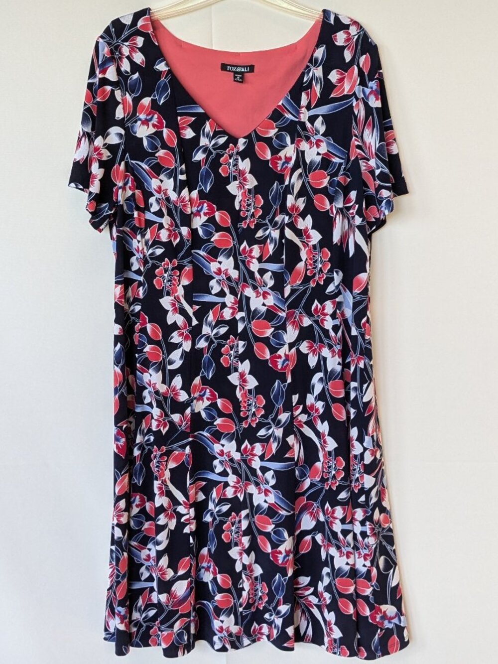Roz & Ali Navy Floral V-Neck Dress